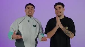 ZonaGemelos: Cómo un dúo de streamers desarrolló una marca de entretenimiento digital escalable ZonaGemelos: Cómo un dúo de streamers desarrolló una marca de entretenimiento digital escalable